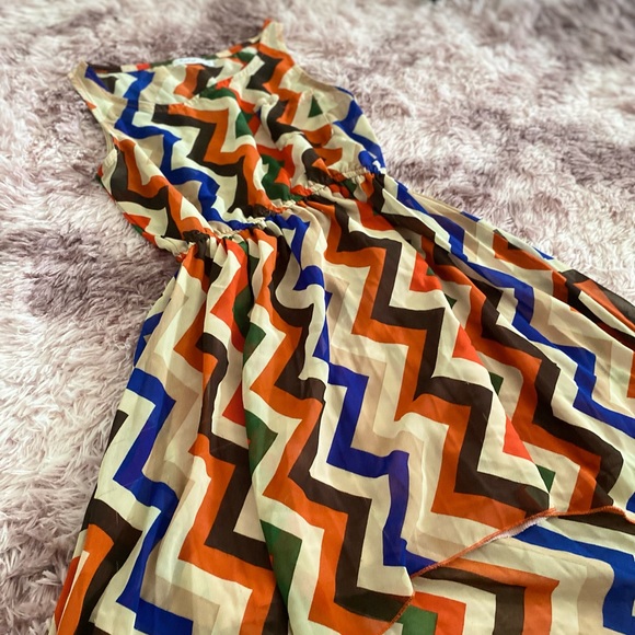 Dress - Picture 1 of 4